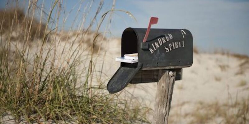 Sunset-Beach-Kindred-Spirit-Mailbox-on-CBS-Evening-News-1